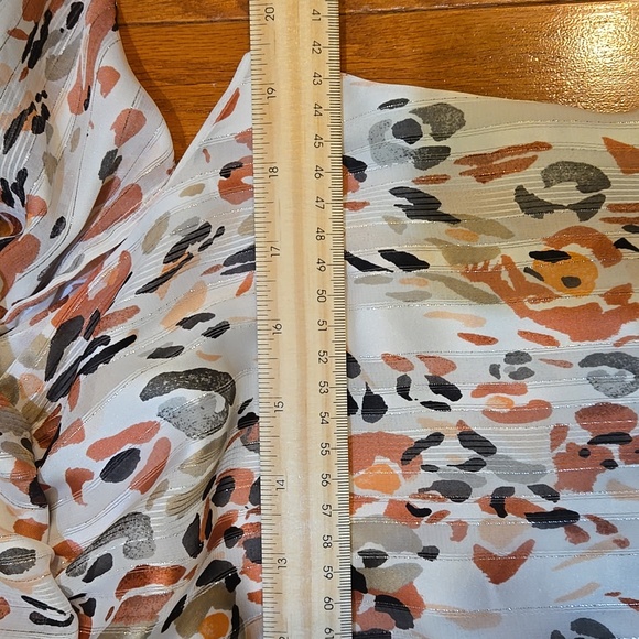 White House Black Market Floral Off-Shoulder Multi-colored Blouse Size 6 - Picture 5 of 5